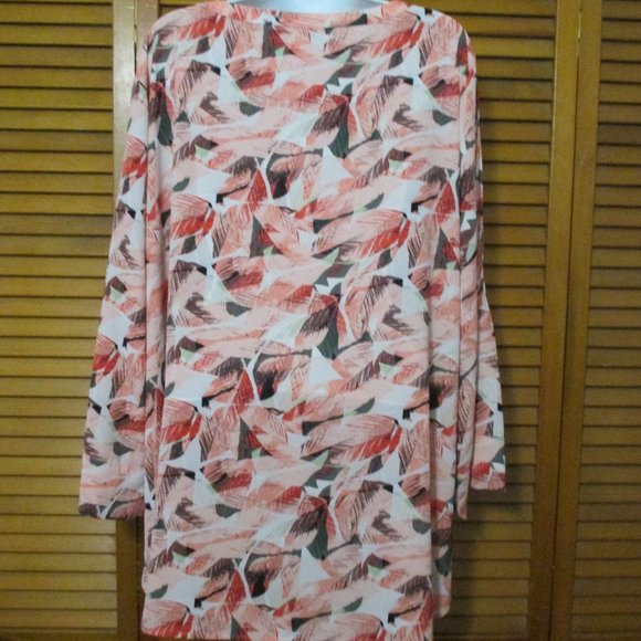 Chaus top peachy color 3/4 length sleeve V neck like new blouse size XXL - Picture 8 of 8